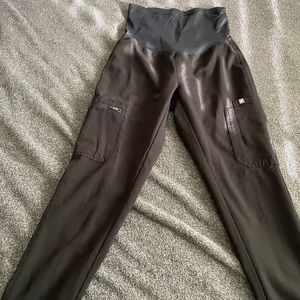 Figs Maternity Women's Black Cargo Scrubs